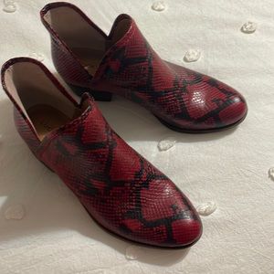 COPY - Lucky Brand red/black snake skin booties size 8